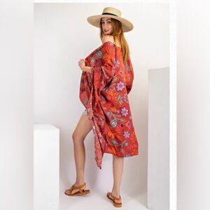 Easel Kimono Size Med oversized pit pit 26
Floral print burnt orange colorfulNWT